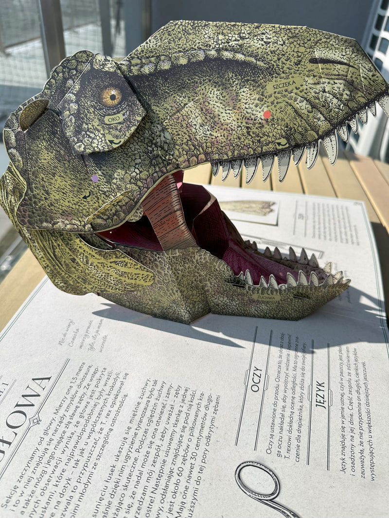 Tyranozaur. Przewodnik pop-up po anatomii